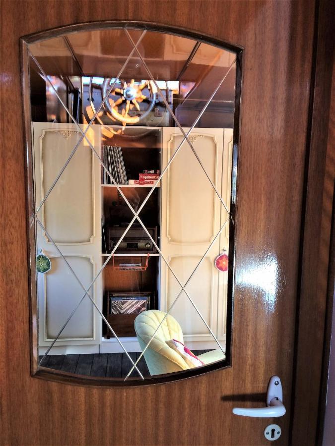 B&B Woonschip Robbedoes Amersfoort Kültér fotó
